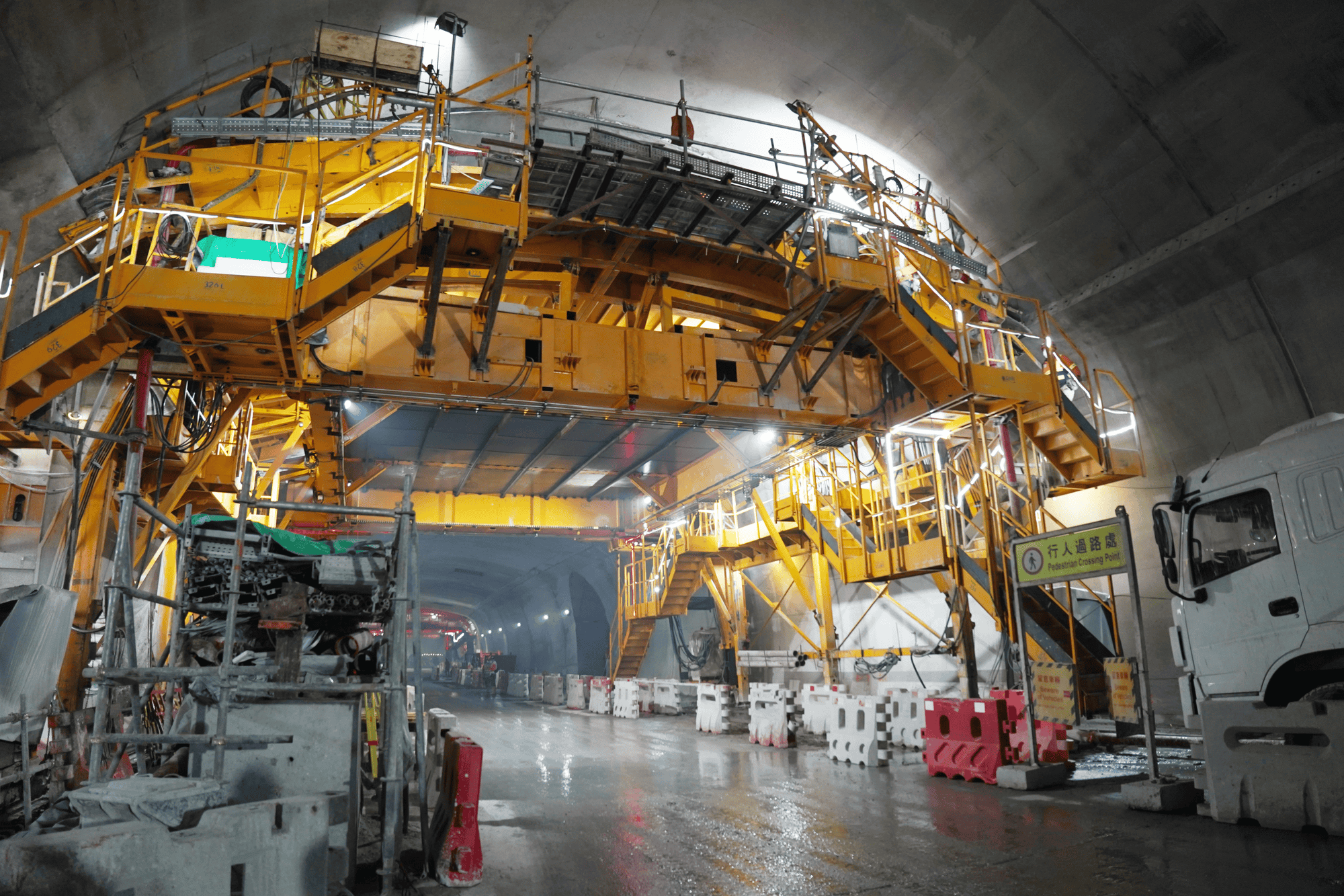 Zolo Tunnel Lining Formwork in Hongkong SAR Central Kowloon Route Project  is going well.