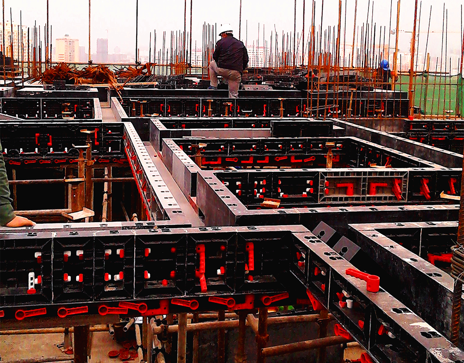 Z-PLASTK™80 Modular Plastic Formwork