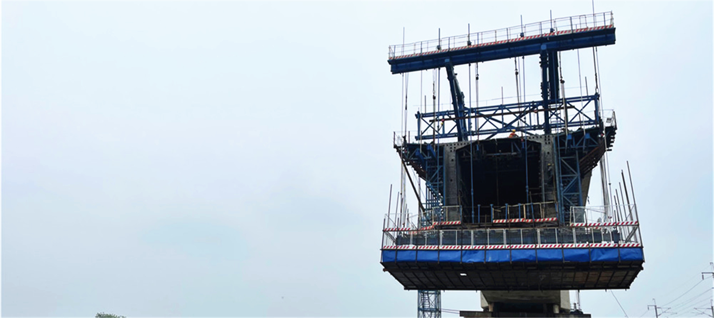 Zolo Form Traveler Deployed in Qiantang River Highway Bridge Project