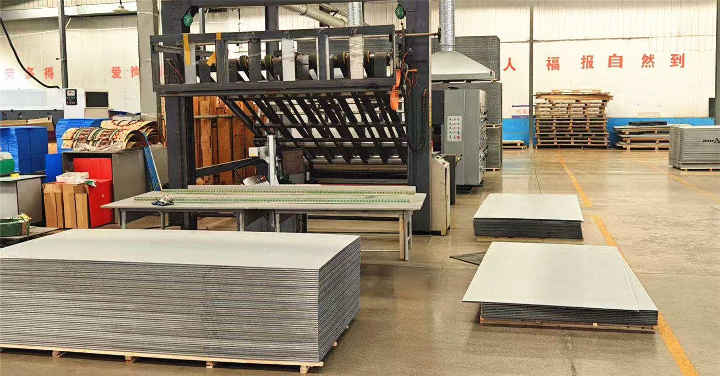Z-PLASTK™ Plastic Shuttering Board