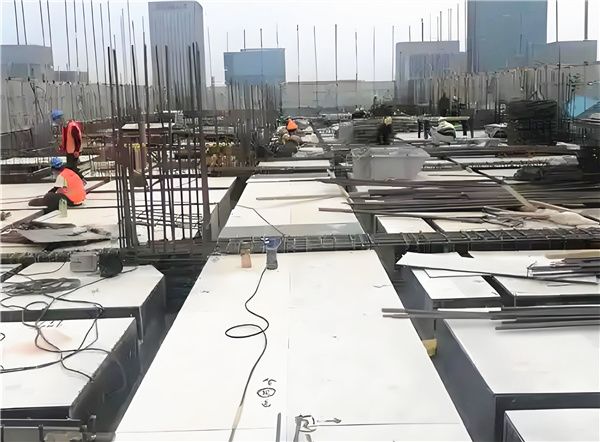 China Lanzhou Apartment Project use Z-Plastk Hollow Plastic Shuttering Board